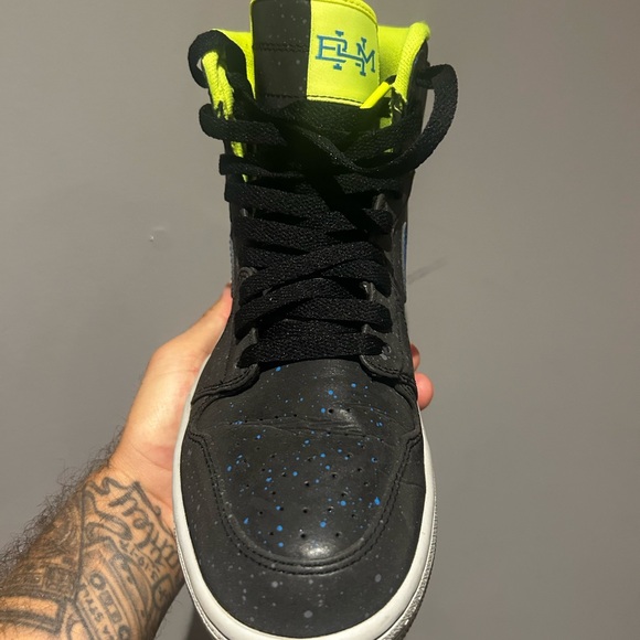 Jordan 1 BHM - sz 8.5 - Picture 2 of 7